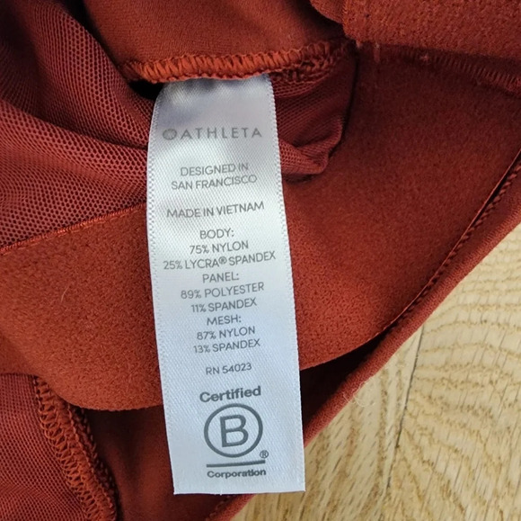 Athleta Conscious Tank top size Small - Picture 9 of 9